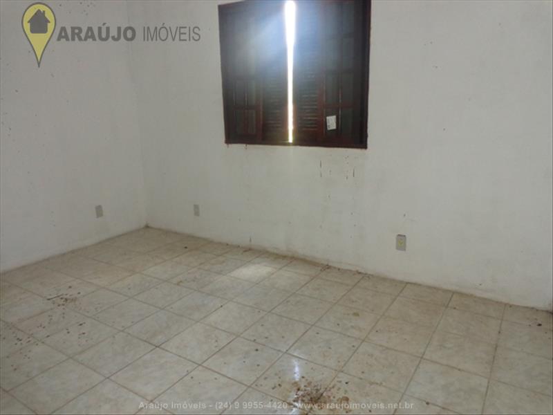 Casa a Venda no Penedo em Itatiaia