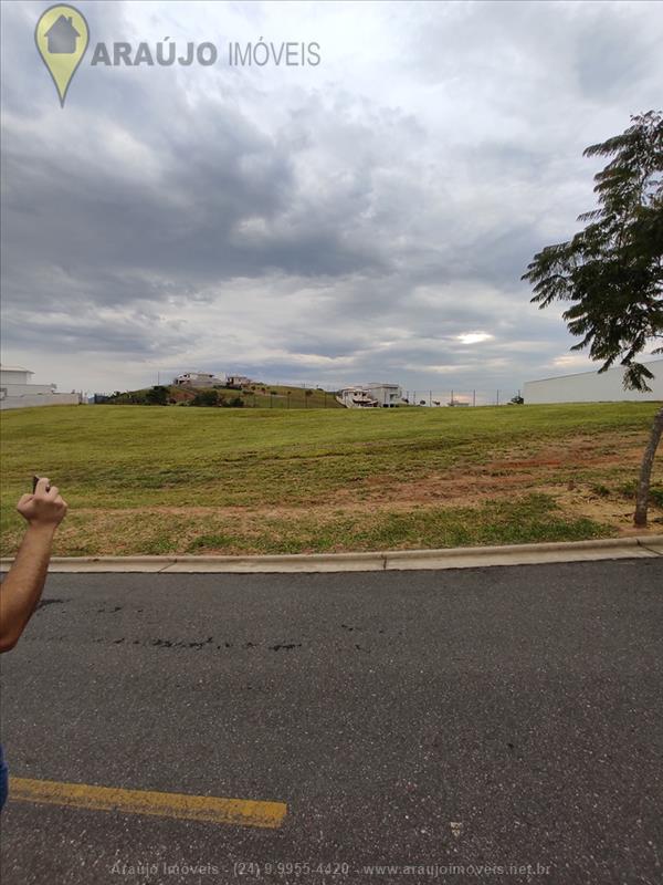 Terreno a Venda no Parque Ipiranga em Resende