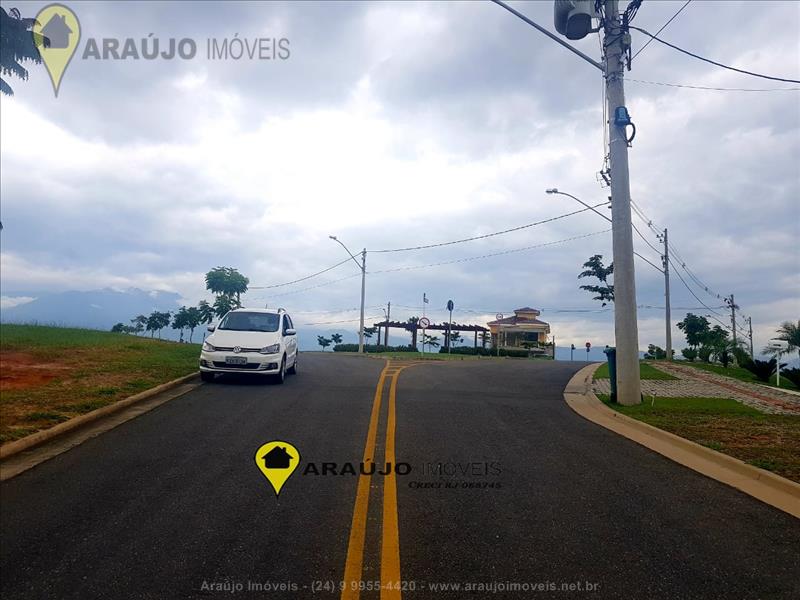 Terreno a Venda no Parque Ipiranga em Resende