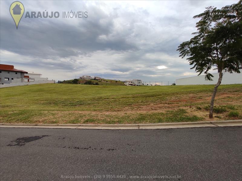 Terreno a Venda no Parque Ipiranga em Resende