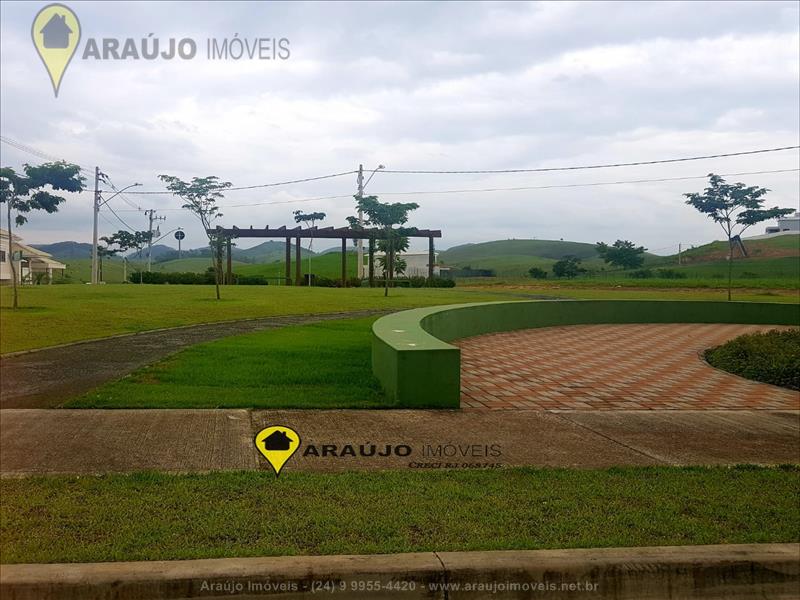 Terreno a Venda no Parque Ipiranga em Resende