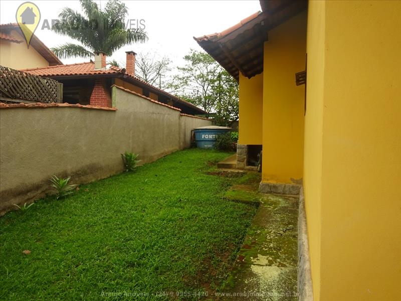 Casa a Venda no Penedo em Itatiaia