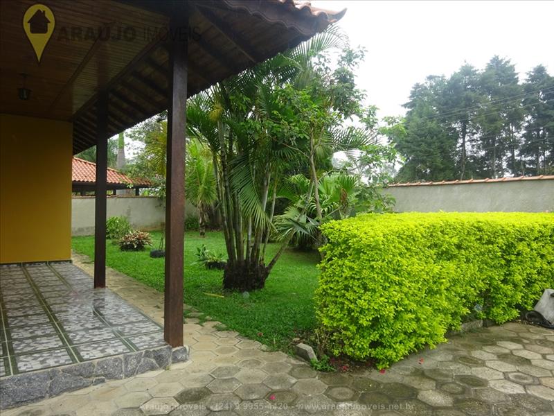 Casa a Venda no Penedo em Itatiaia