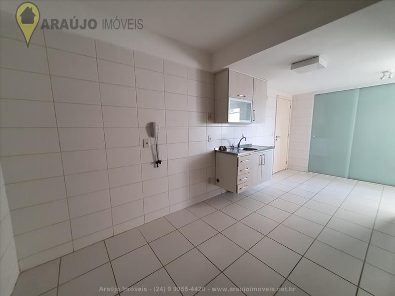Apartamento a Venda no Comercial em Resende