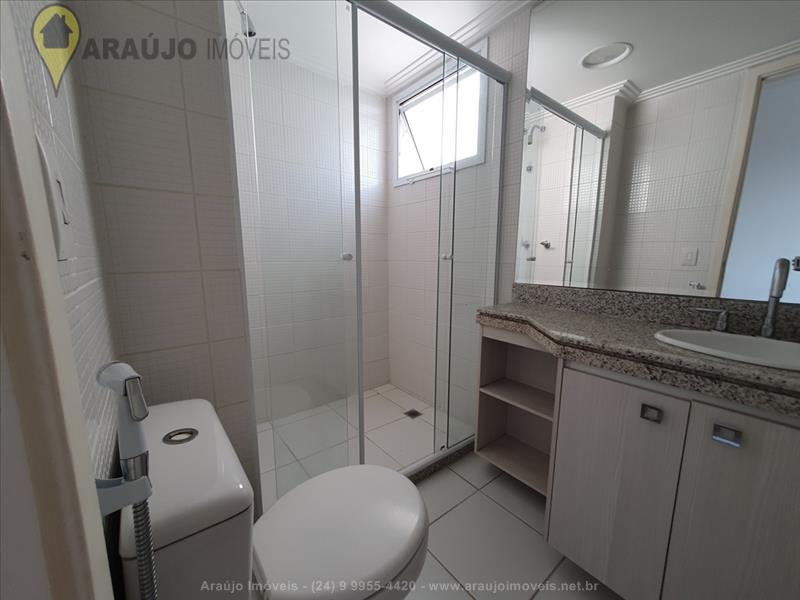 Apartamento a Venda no Comercial em Resende