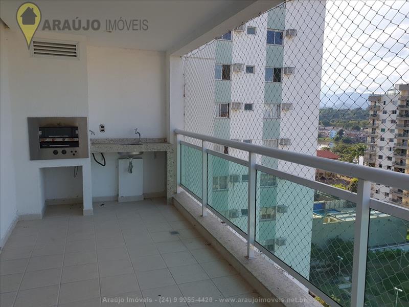 Apartamento a Venda no Comercial em Resende