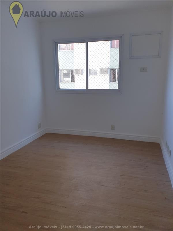 Apartamento a Venda no Comercial em Resende
