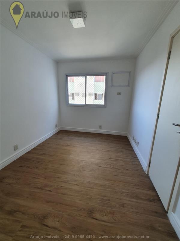 Apartamento a Venda no Comercial em Resende