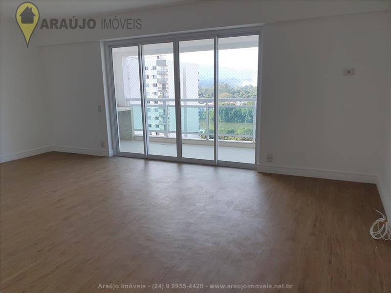 Apartamento a Venda no Comercial em Resende