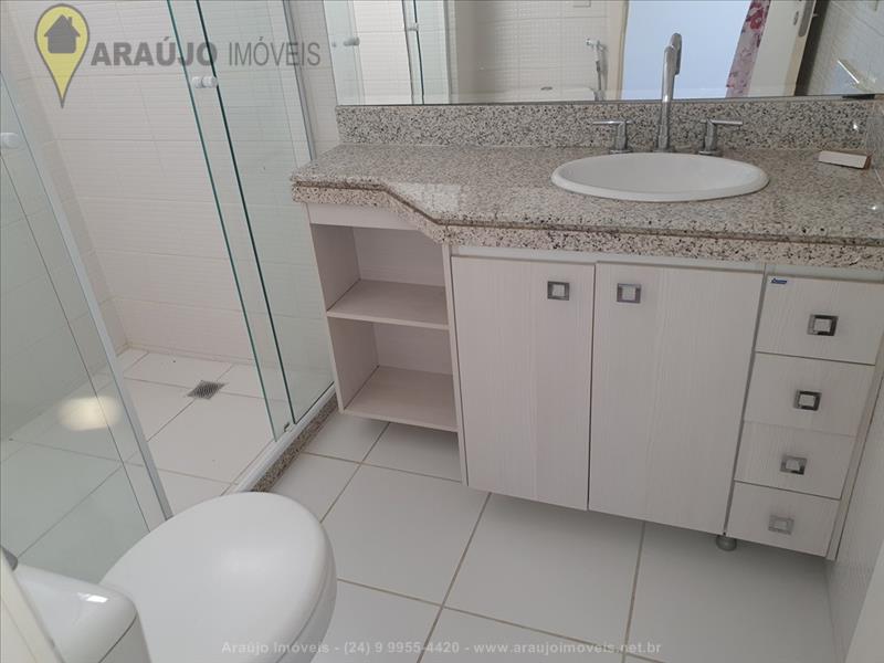 Apartamento a Venda no Comercial em Resende