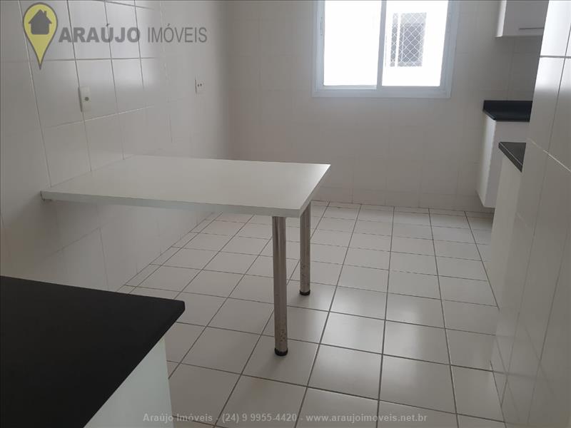 Apartamento a Venda no Comercial em Resende