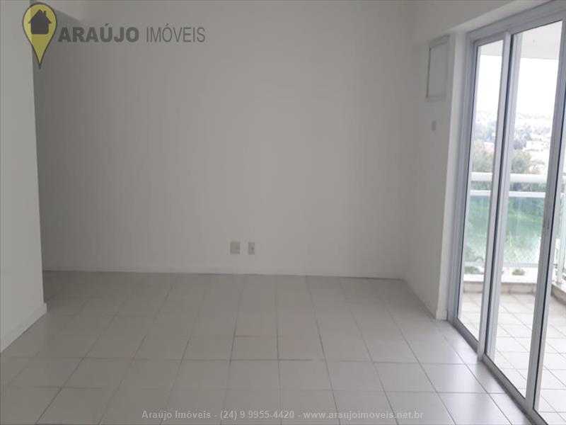 Apartamento a Venda no Comercial em Resende