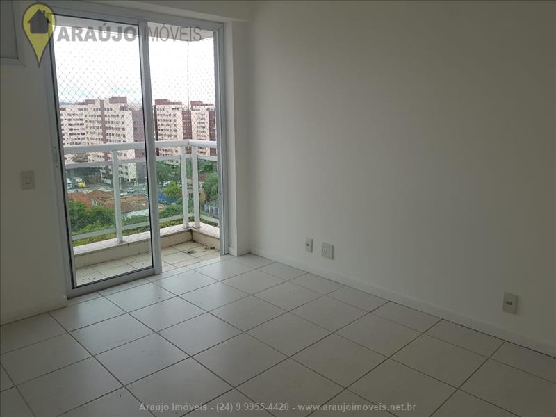 Apartamento a Venda no Comercial em Resende