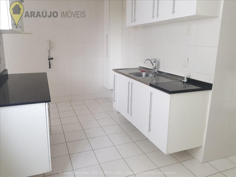 Apartamento a Venda no Comercial em Resende