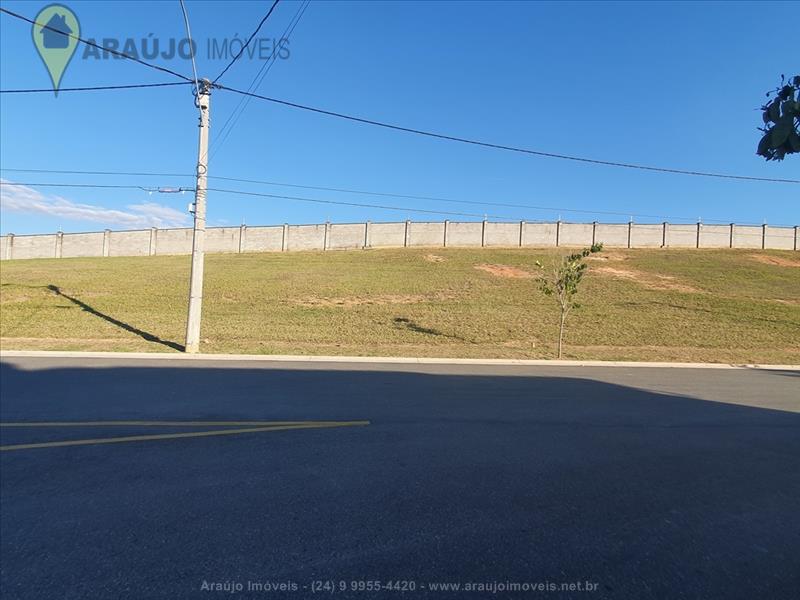 Terreno a Venda no Parque Ipiranga em Resende