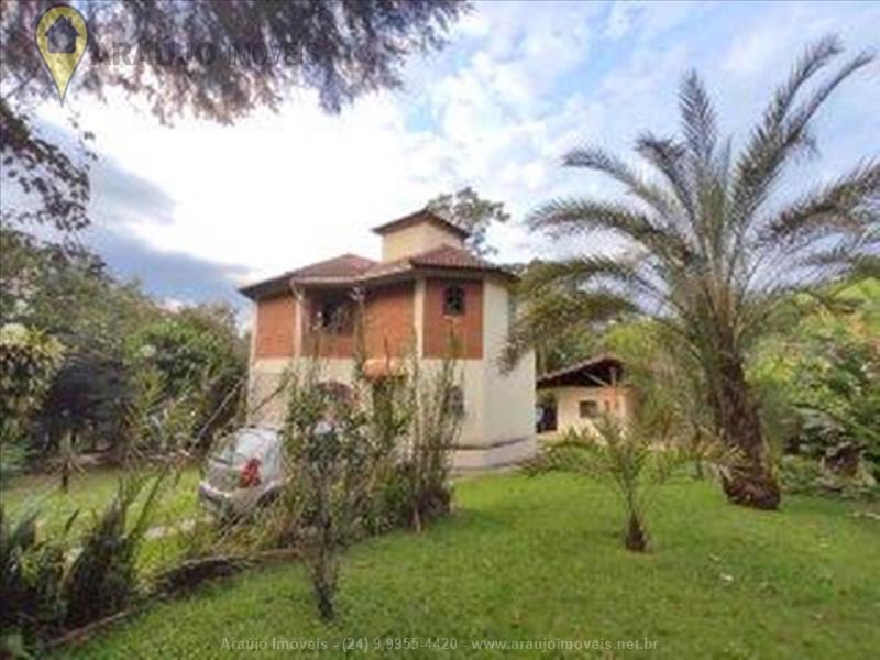 Casa a Venda no Penedo em Itatiaia