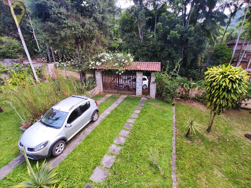 Casa a Venda no Penedo em Itatiaia