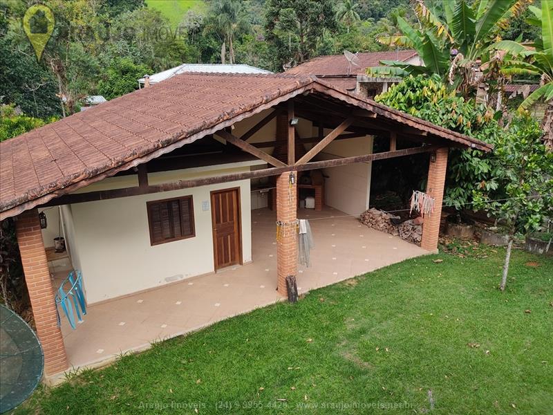 Casa a Venda no Penedo em Itatiaia