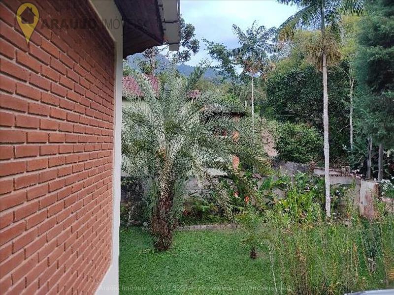 Casa a Venda no Penedo em Itatiaia