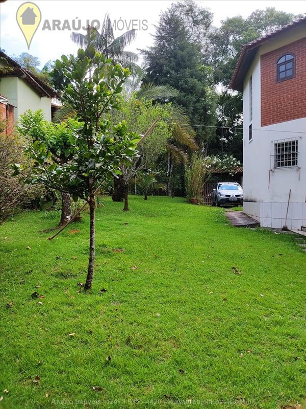 Casa a Venda no Penedo em Itatiaia