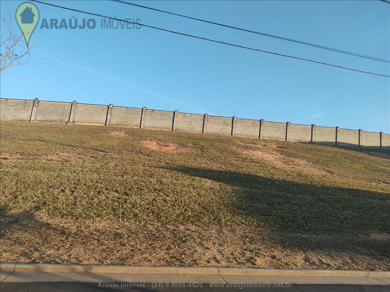 Terreno a Venda no Parque Ipiranga em Resende