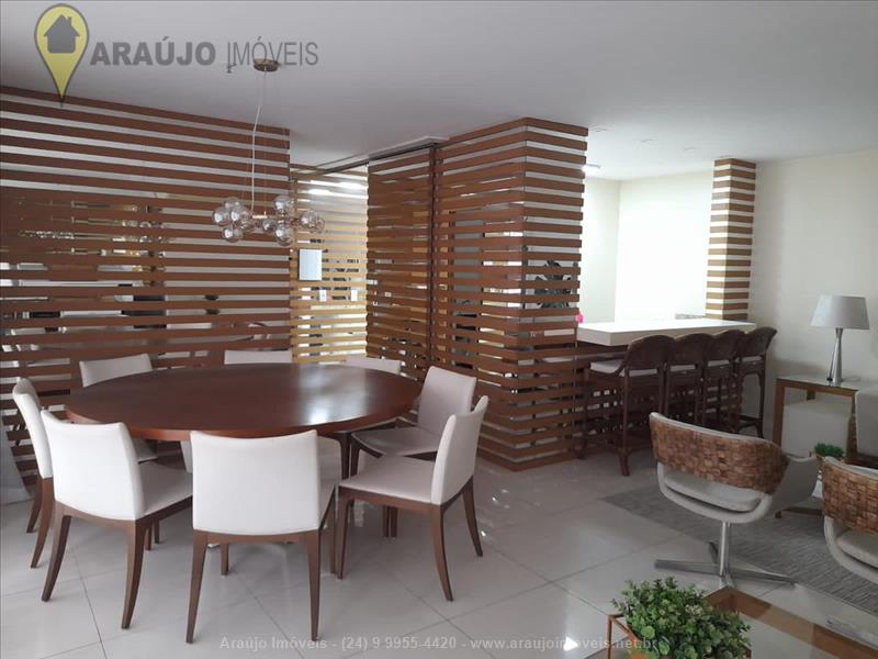 Apartamento a Venda no Comercial em Resende