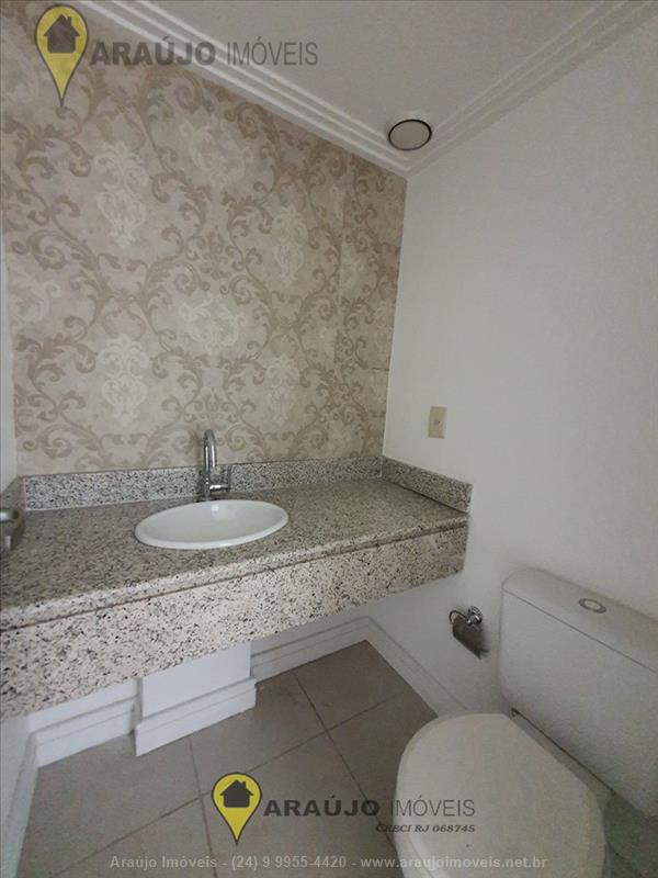 Apartamento a Venda no Comercial em Resende