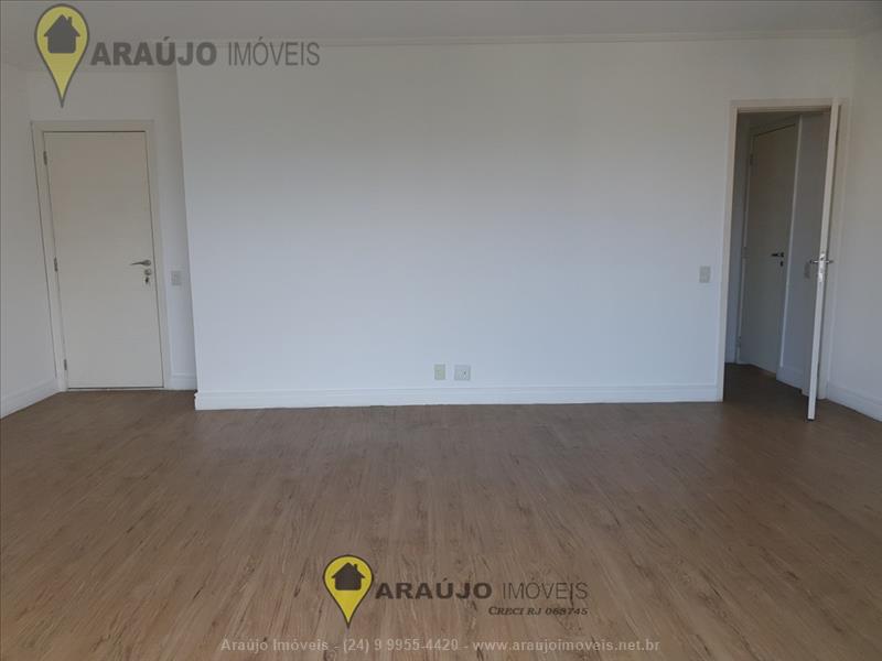 Apartamento a Venda no Comercial em Resende