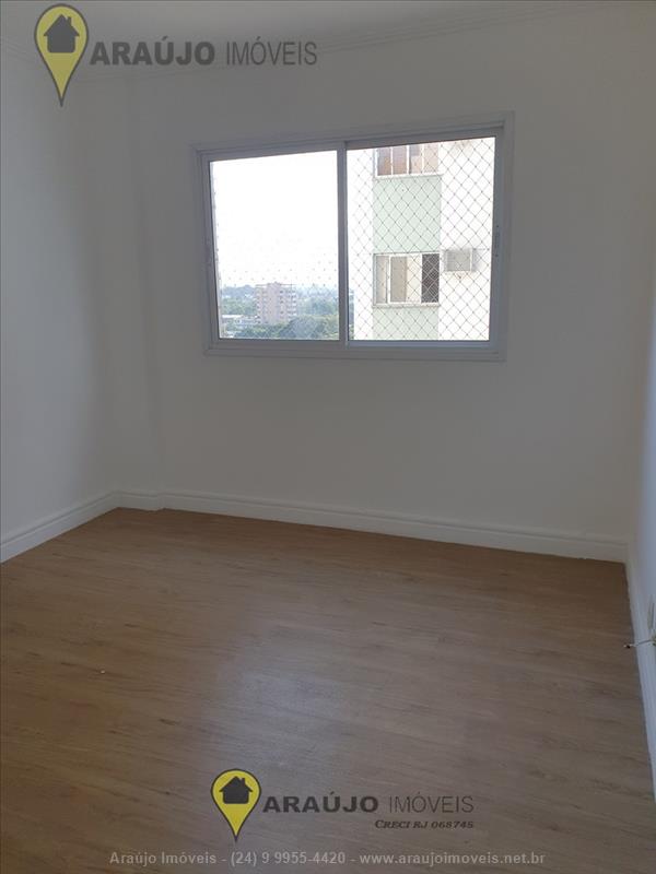 Apartamento a Venda no Comercial em Resende