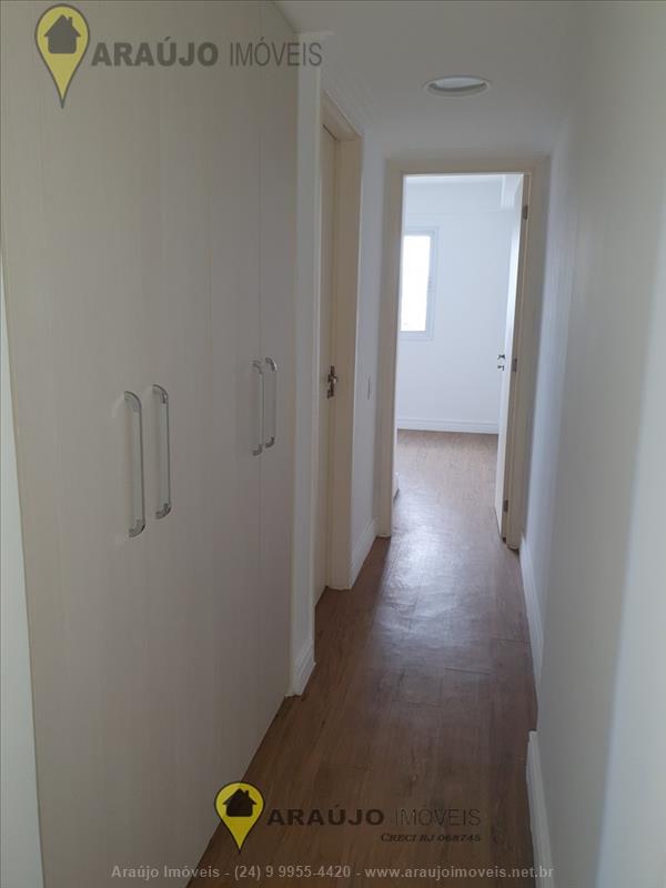 Apartamento a Venda no Comercial em Resende