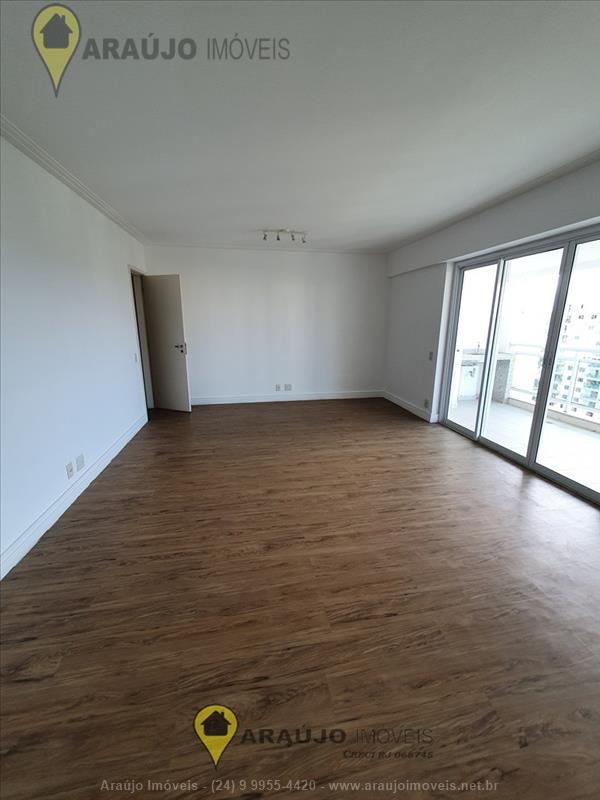Apartamento a Venda no Comercial em Resende