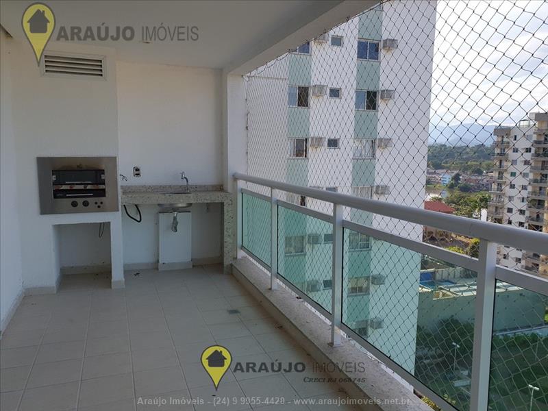 Apartamento a Venda no Comercial em Resende