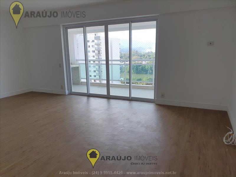Apartamento a Venda no Comercial em Resende