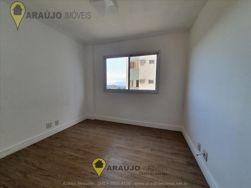 Apartamento a Venda no Comercial em Resende