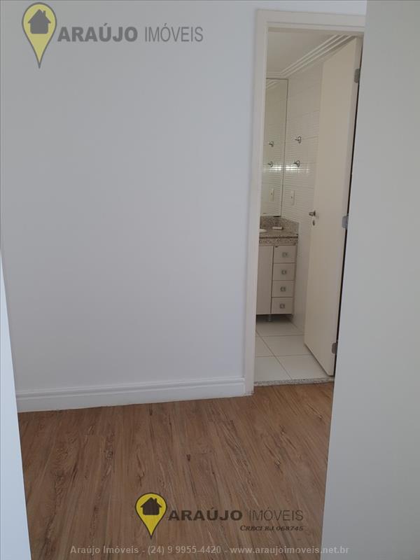 Apartamento a Venda no Comercial em Resende