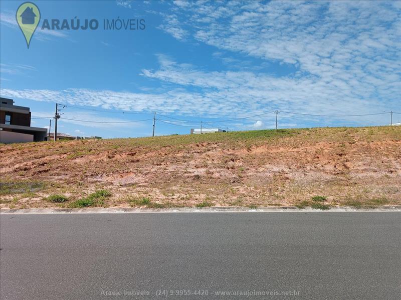 Terreno a Venda no Parque Ipiranga em Resende