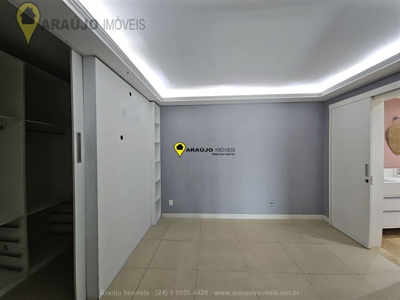 Cobertura para Venda ou Alugar no Comercial em Resende