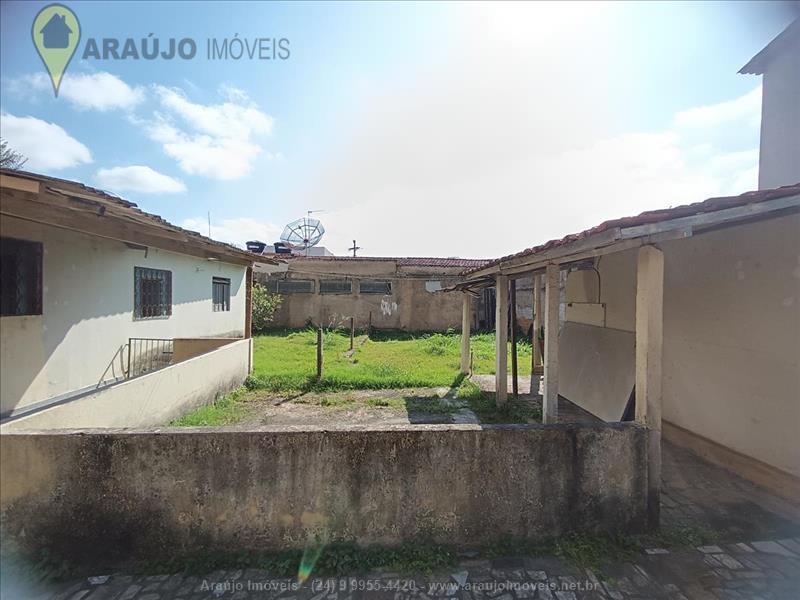 Casa para Venda ou Alugar no Vila Julieta em Resende