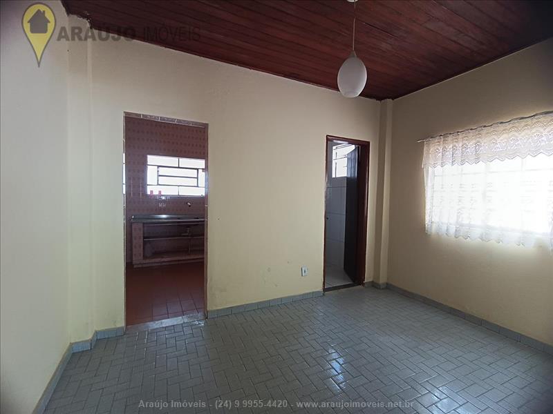 Casa para Venda ou Alugar no Vila Julieta em Resende