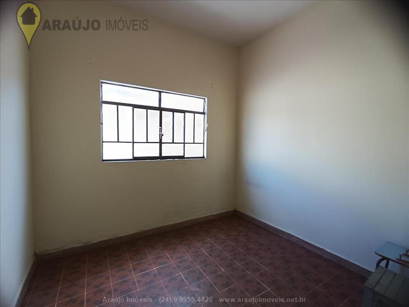 Casa para Venda ou Alugar no Vila Julieta em Resende