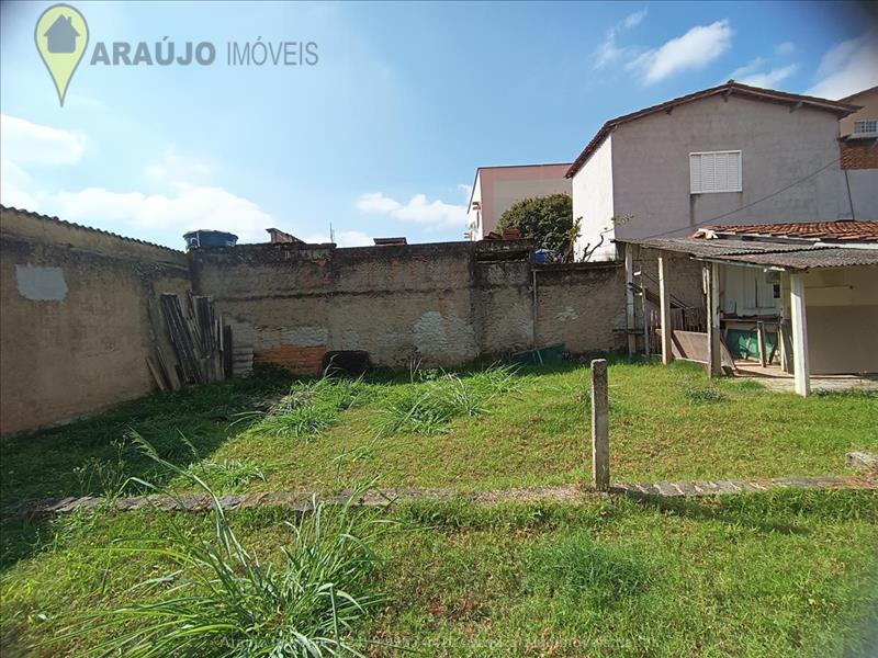 Casa para Venda ou Alugar no Vila Julieta em Resende