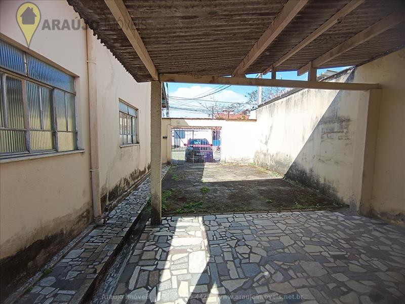 Casa para Venda ou Alugar no Vila Julieta em Resende