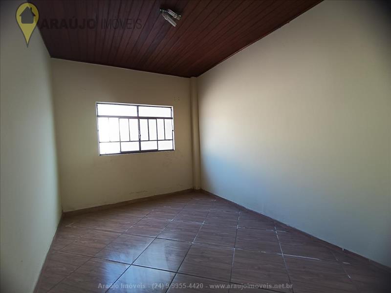 Casa para Venda ou Alugar no Vila Julieta em Resende