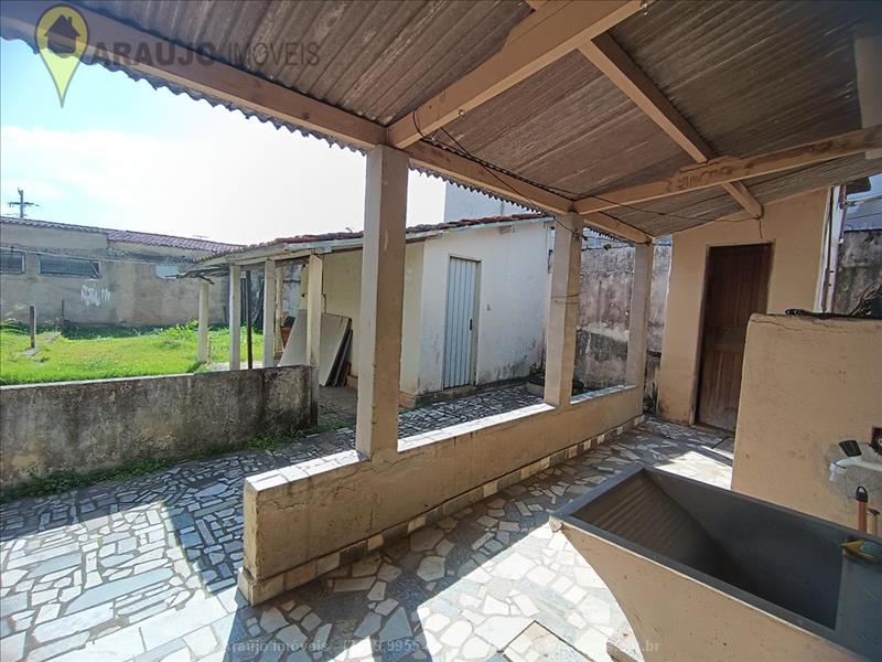 Casa para Venda ou Alugar no Vila Julieta em Resende