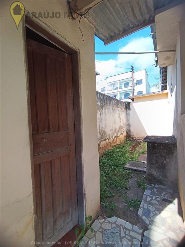 Casa para Venda ou Alugar no Vila Julieta em Resende
