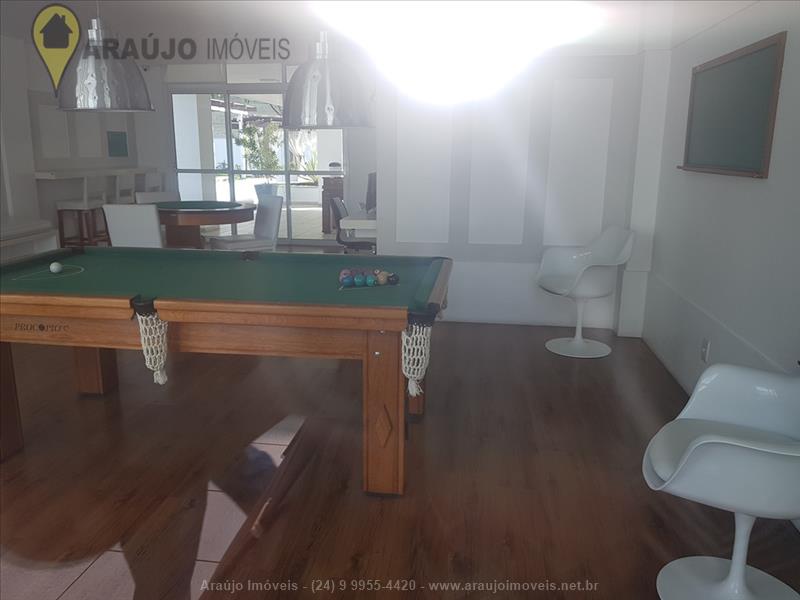 Apartamento para Alugar no Comercial em Resende