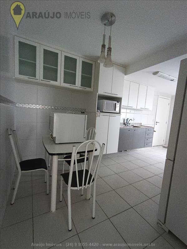 Apartamento para Alugar no Comercial em Resende