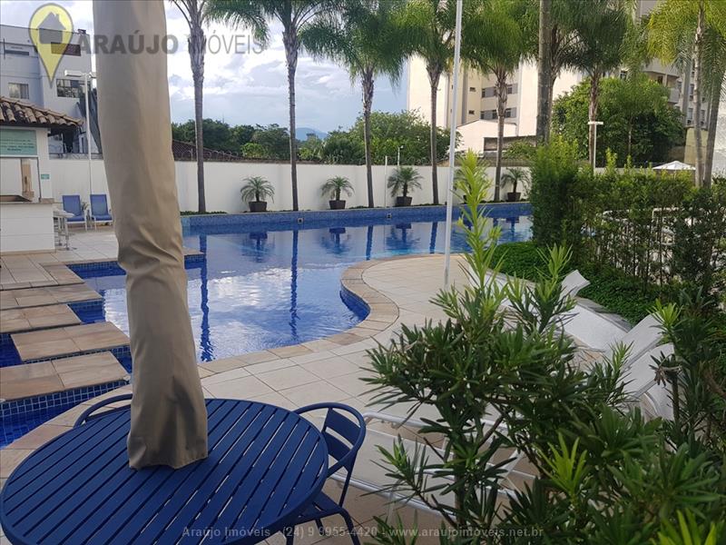 Apartamento para Alugar no Comercial em Resende