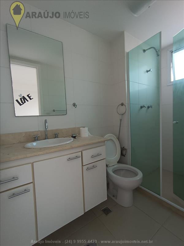 Apartamento para Alugar no Comercial em Resende