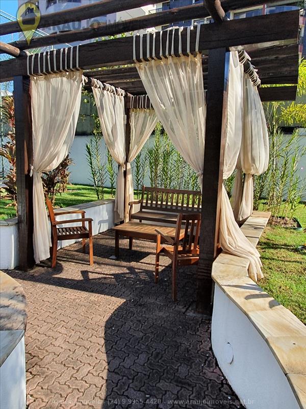 Apartamento para Alugar no Comercial em Resende